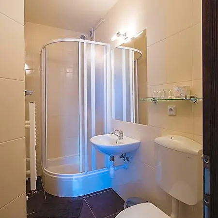 Jiriho Na Seraku Hotel *